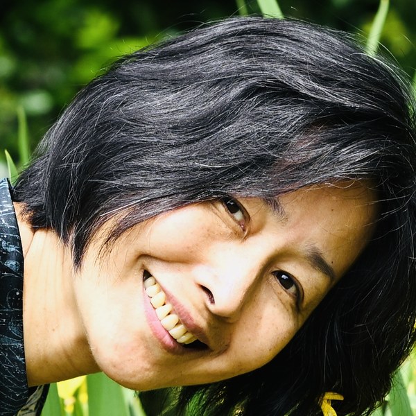 Portrait of Julia Zheng